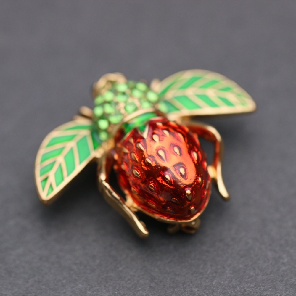 Joan River Strawberry Bee Pin - Picture 4 of 5